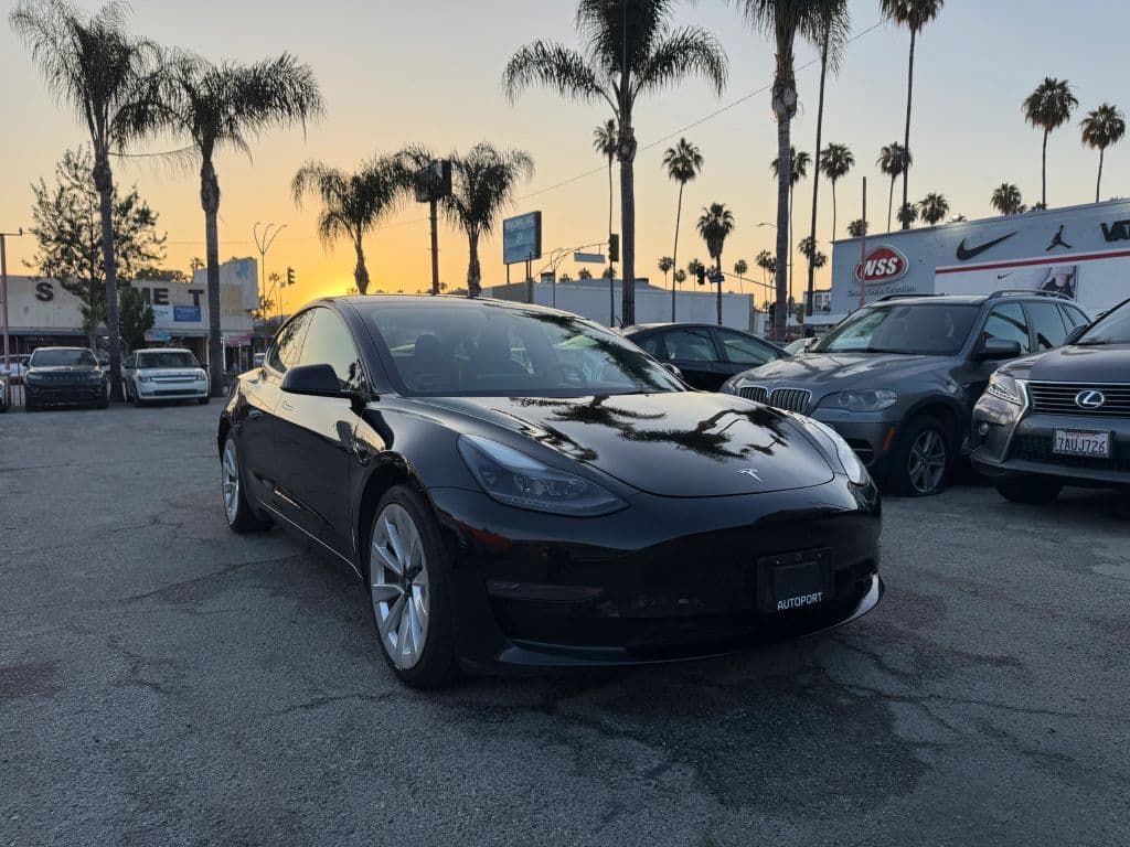 tesla model 3 2022 5YJ3E1EB8NF143897 image tesla model 3 2022 5YJ3E1EB8NF143897 image